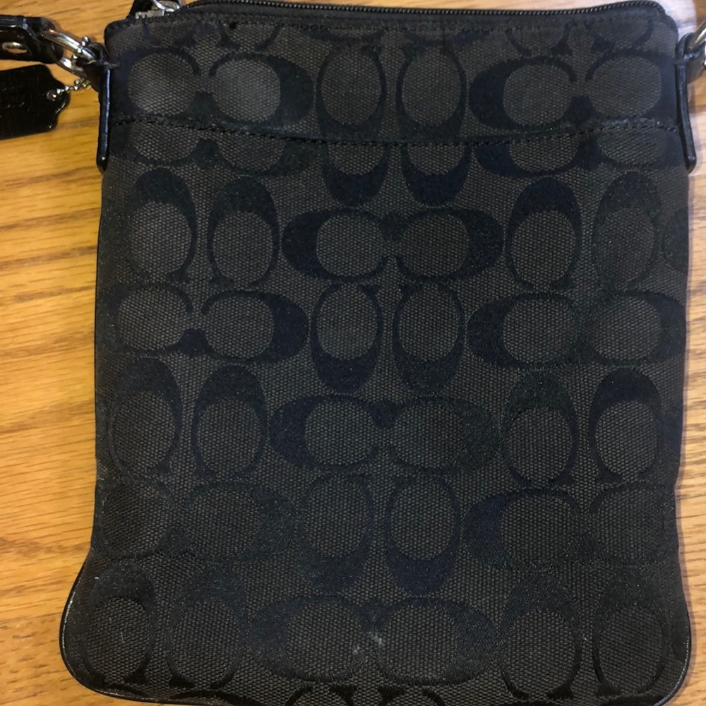 Coach purse - Picture 3 of 3